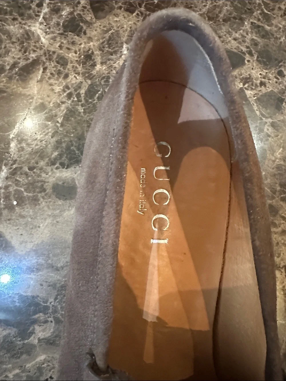 Like new! Men’s Gucci brown suede loafers size 13